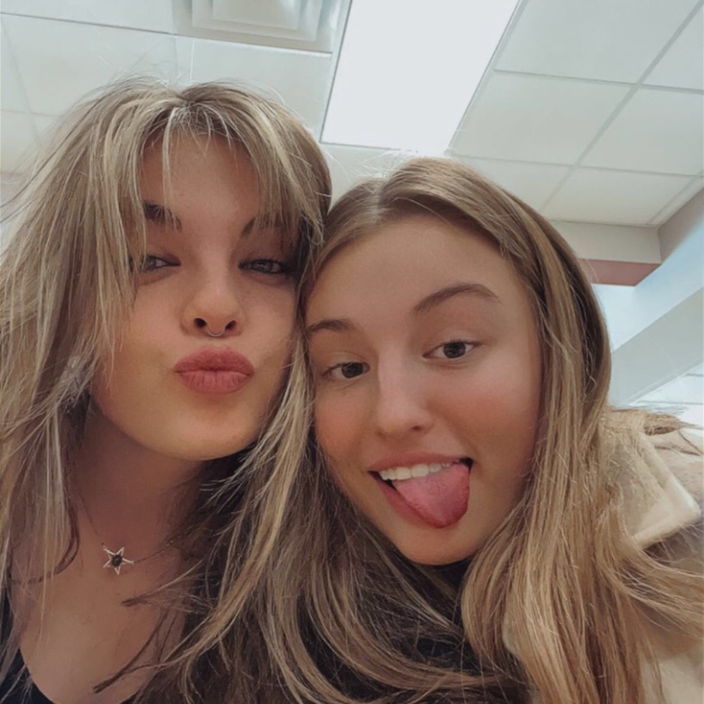 Meet your Posher, Lauren